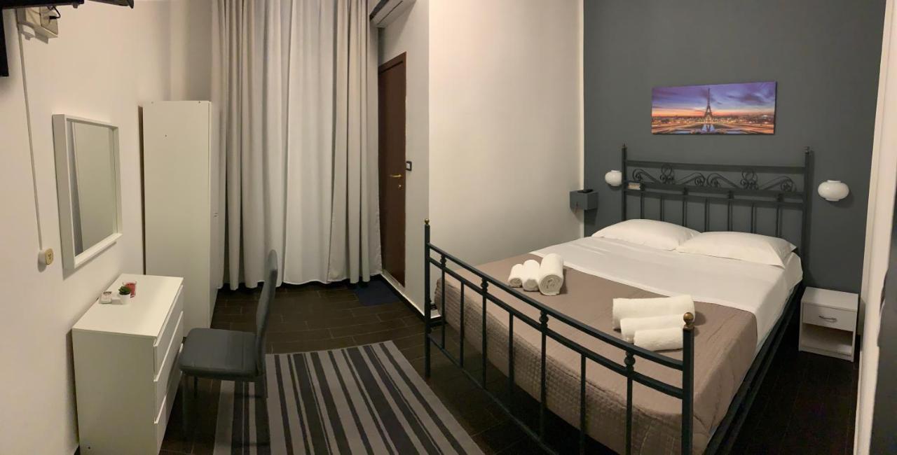 Hotel Neyra Beach Римини Экстерьер фото