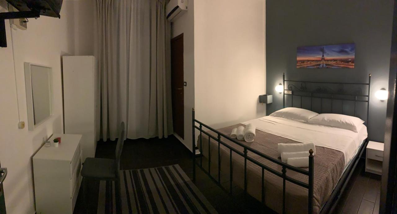 Hotel Neyra Beach Римини Экстерьер фото