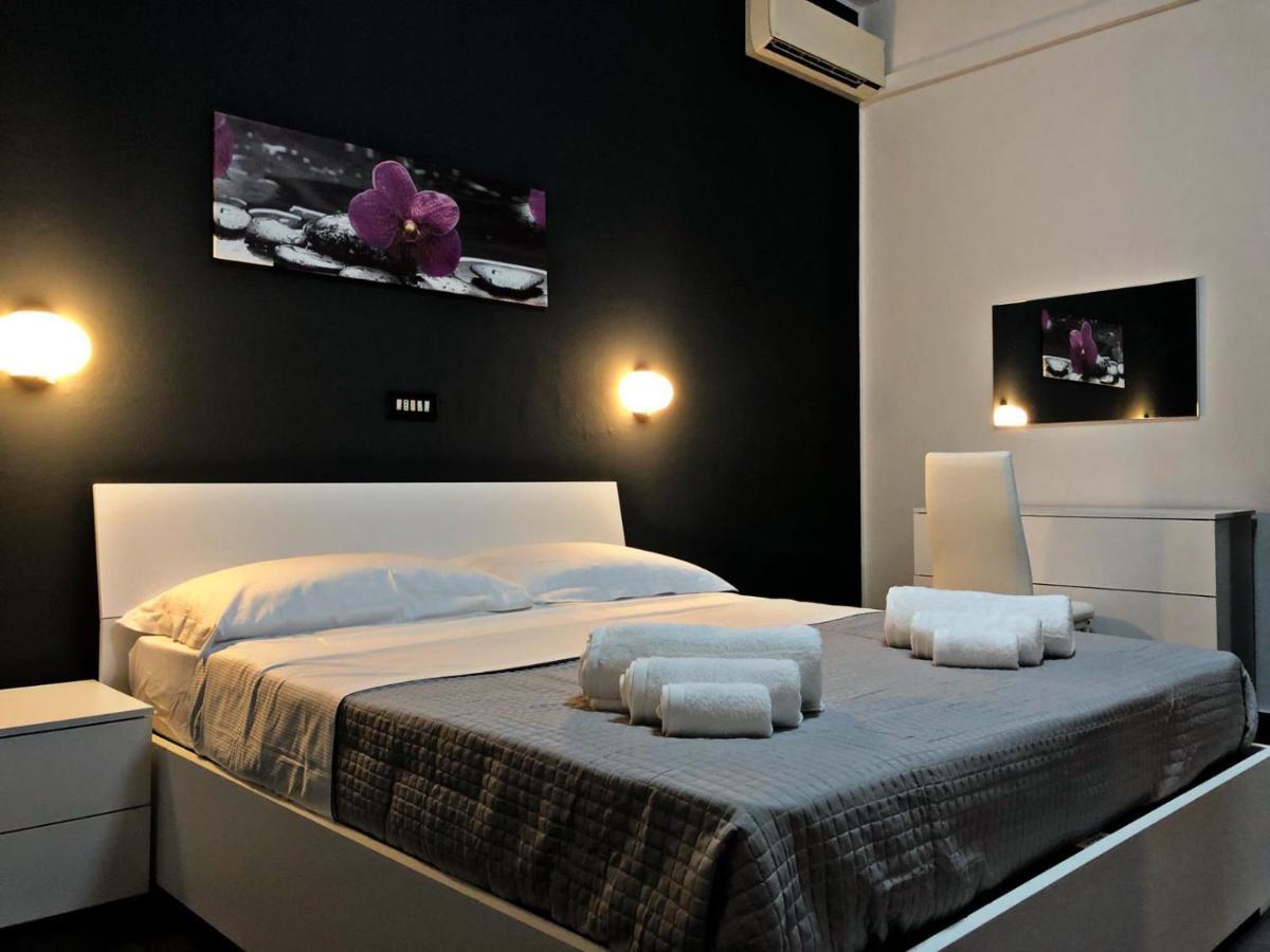 Hotel Neyra Beach Римини Экстерьер фото