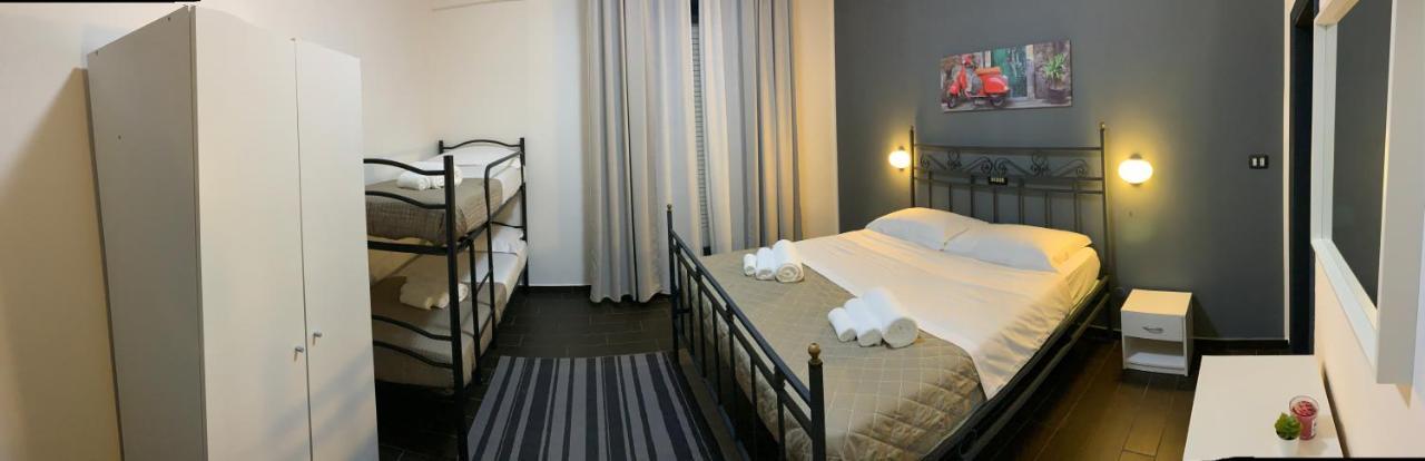 Hotel Neyra Beach Римини Экстерьер фото
